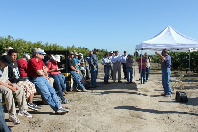 Jim Wolpert discusses the wine trial during Kearney Grape Day in August.